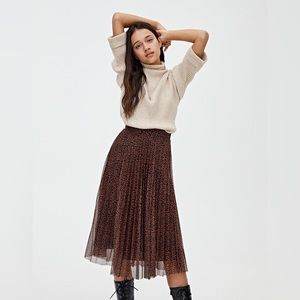 Pull & Bear Pleated Cheetah Print Skirt